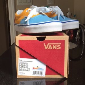 MULTICOLOR AUTHENTIC VANS!!
